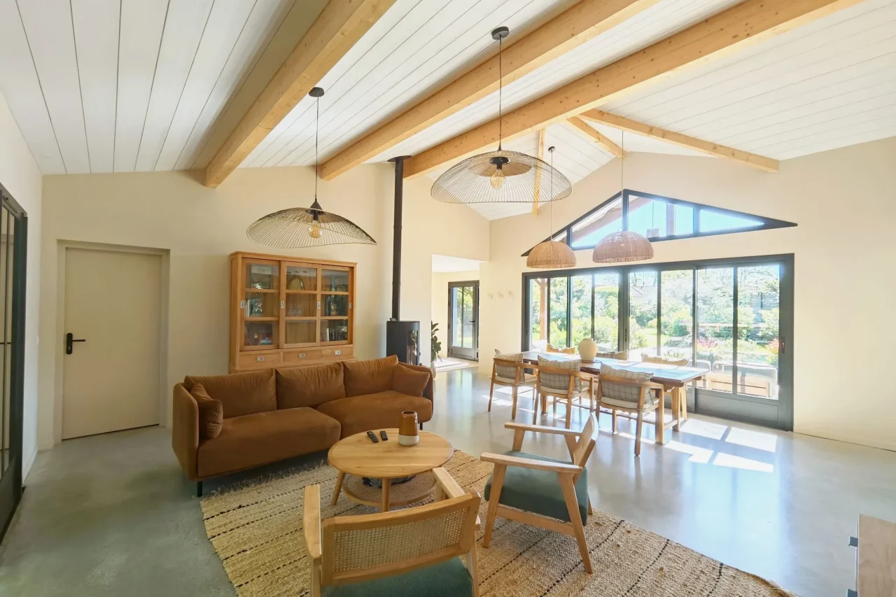 lightfilled, cosy living-room at Numa House