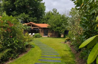 Villa Numa House avec piscine près de Bordeaux